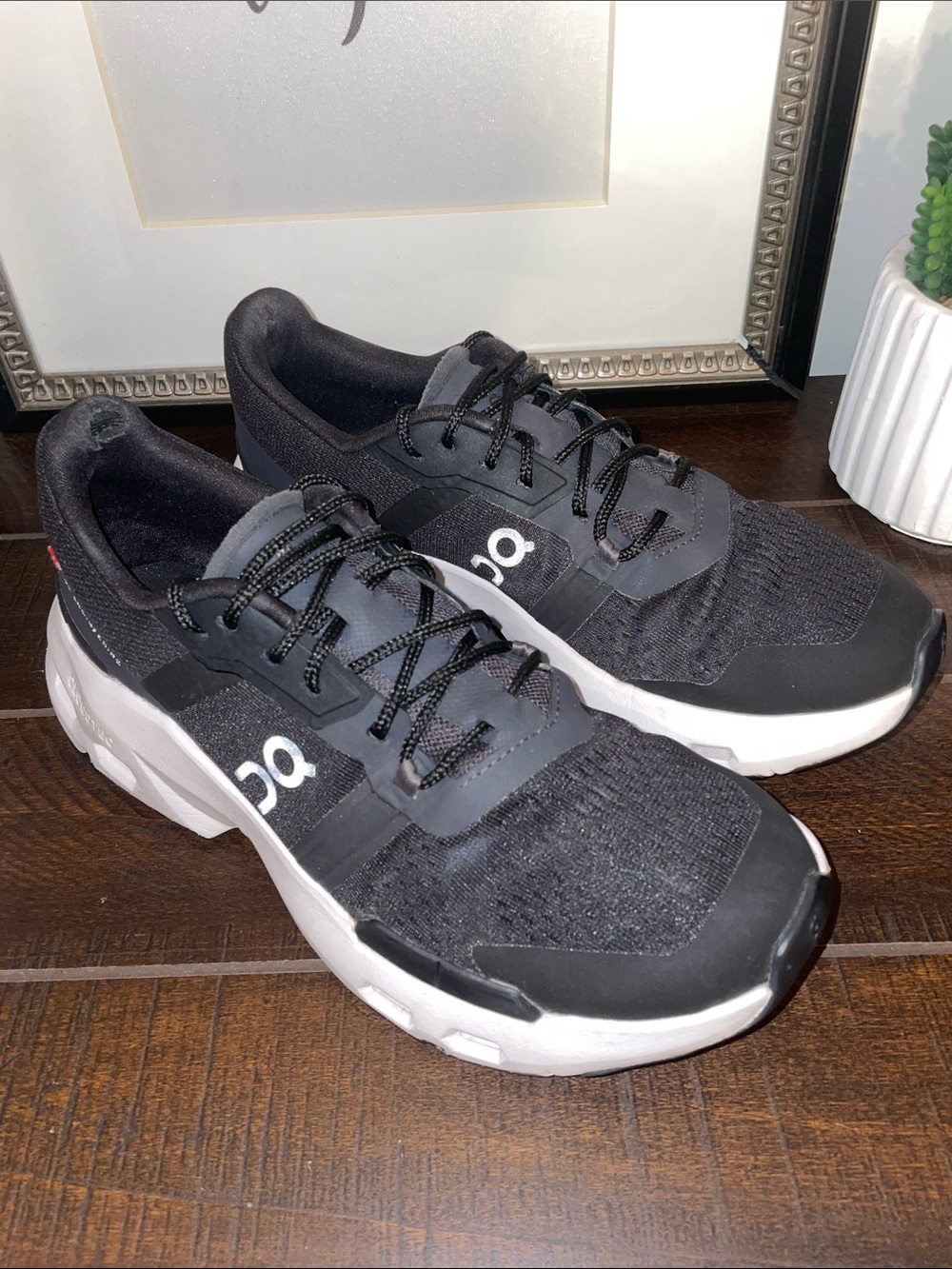 On Running Cloudpulse Women's Running Shoes Sneakers Black/White Size 8